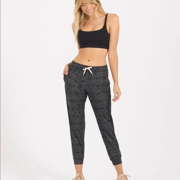 Vuori Pants - Vuori Performance Joggers Charcoal Size Medium